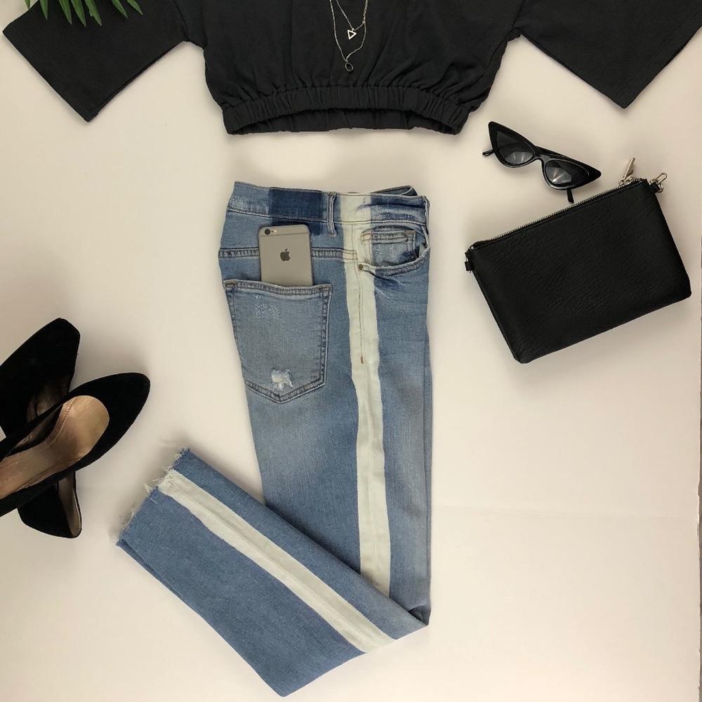 NEW SNEAK PEEK STRAIGHT LEG JEANS - Picture 4 of 4